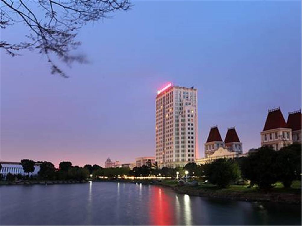 Vienna International Hotel Shanghai Songjiang מראה חיצוני תמונה
